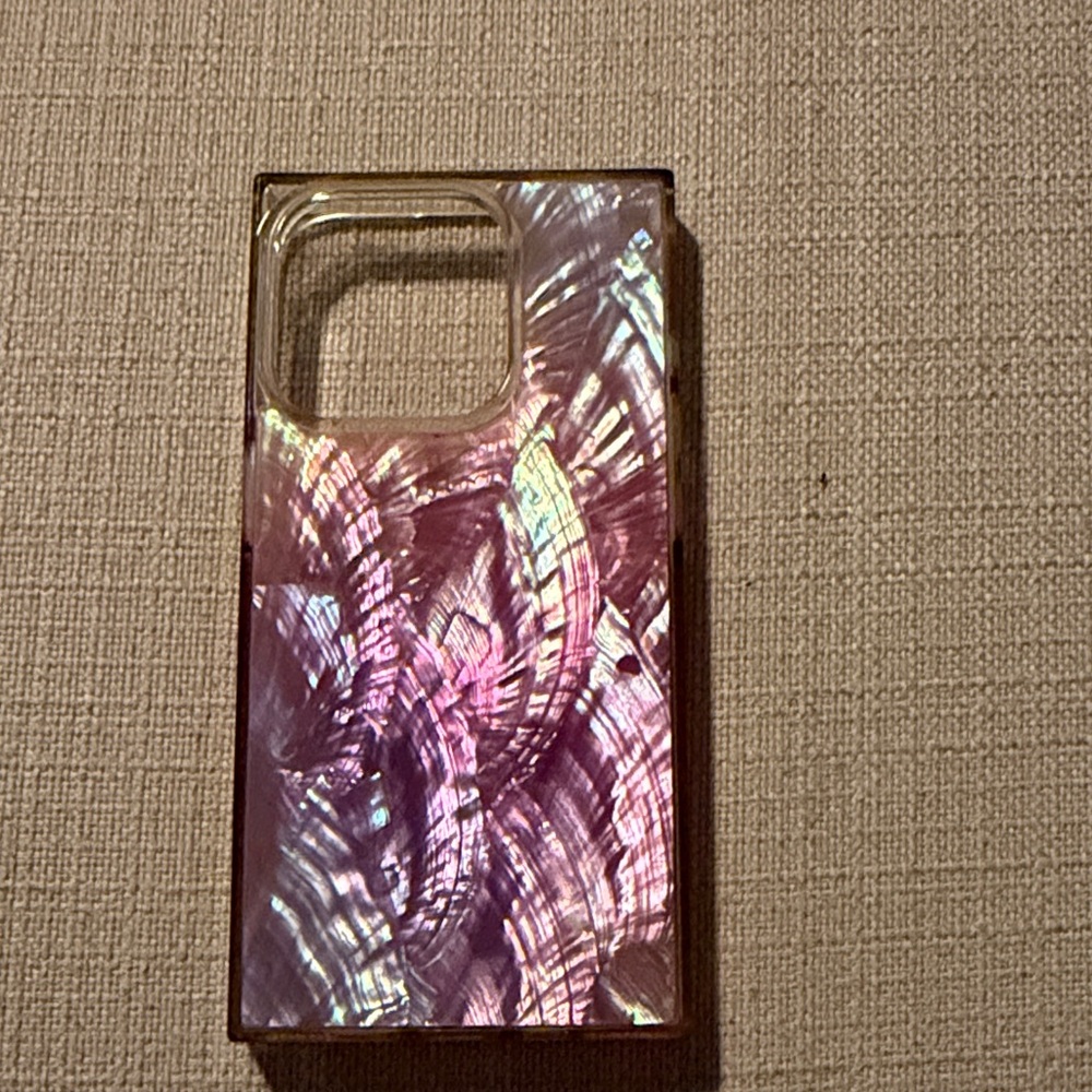 Flaunt I Phone 15 Case